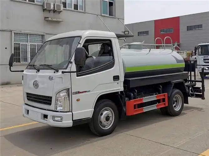 3方解放洒水车